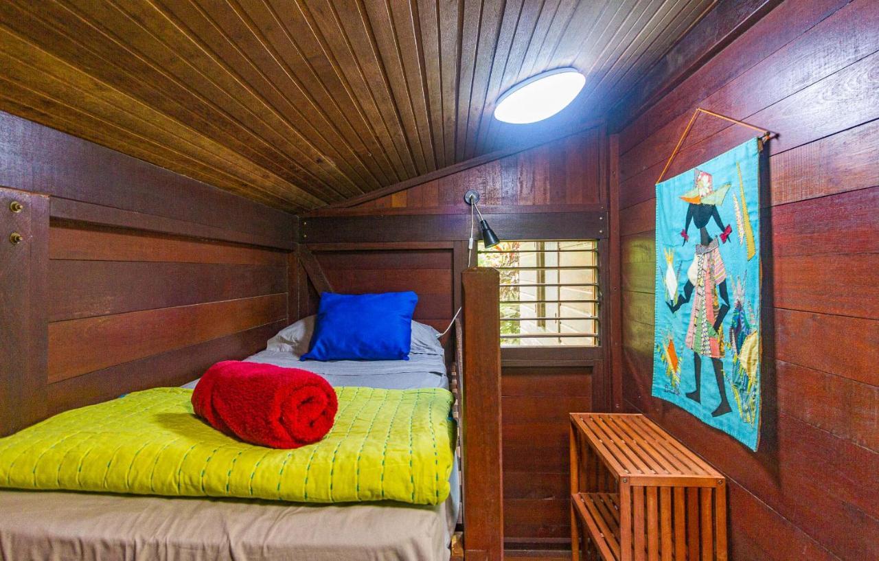 Piton Bungalows Ecolodges Deshaies Buitenkant foto