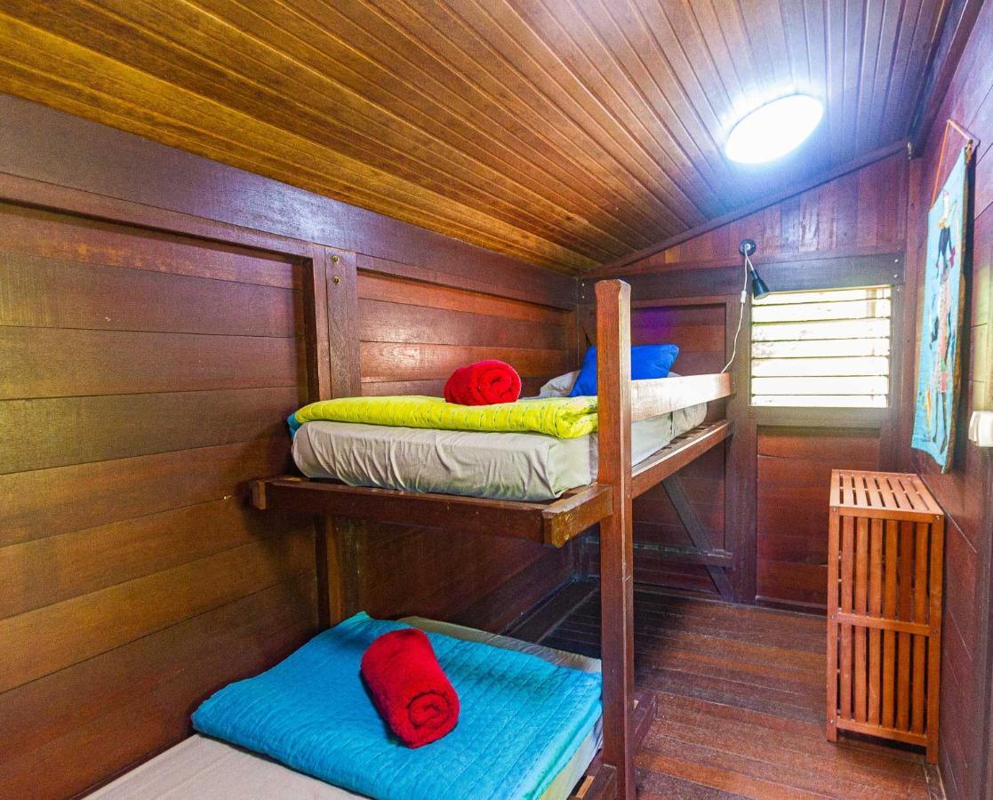 Piton Bungalows Ecolodges Deshaies Buitenkant foto