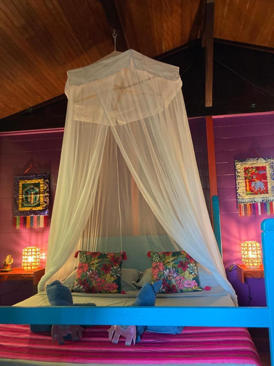 Piton Bungalows Ecolodges Deshaies Buitenkant foto